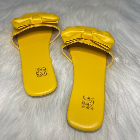 FUN New Yellow Bow Know Sandals Flats EUR 40 Sz 9.5 US - Picture 6 of 7